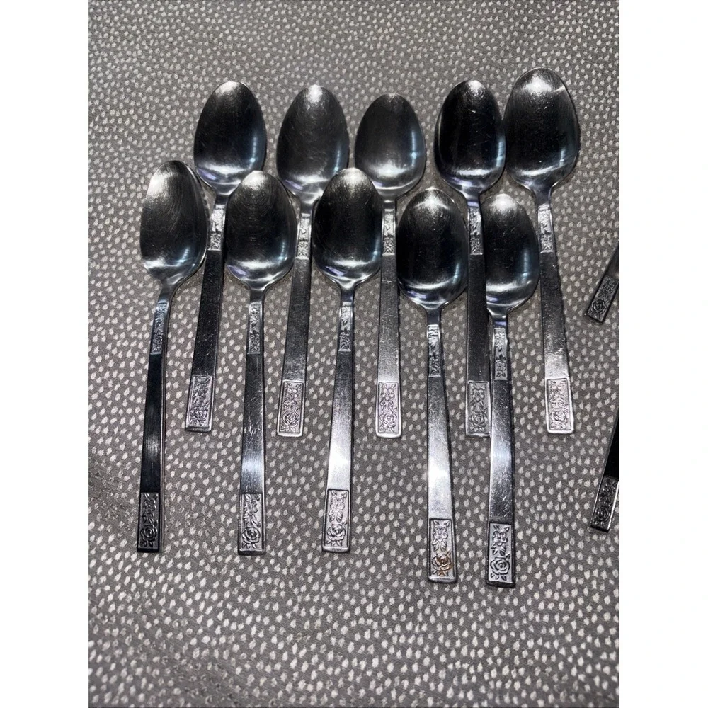 60 Stanley Roberts Rogers SRB115 Stainless Flatware Korea Knives Spoons Forks